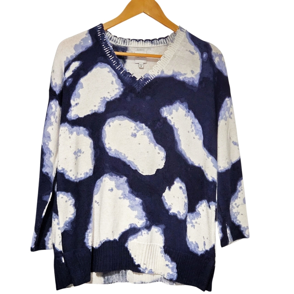 NIC+ZOE Distressed Collar V-Neck Sweater in Navy and Cream  Medium